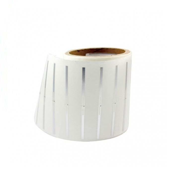 تطبيق تقنية RFID ذات التردد العالي جدًا في إدارة الملابس