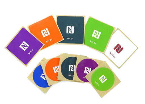 تطبيق ملصقات RFID المضادة للمعادن